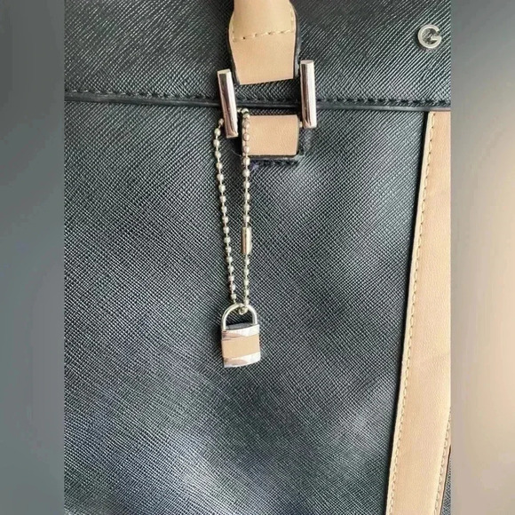 G by Guess Tote Black with Tan Detail Pebbled Leather Travel Bag Shoulder Bag - Picture 5 of 16